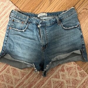 Abercrombie Jean Mom Short